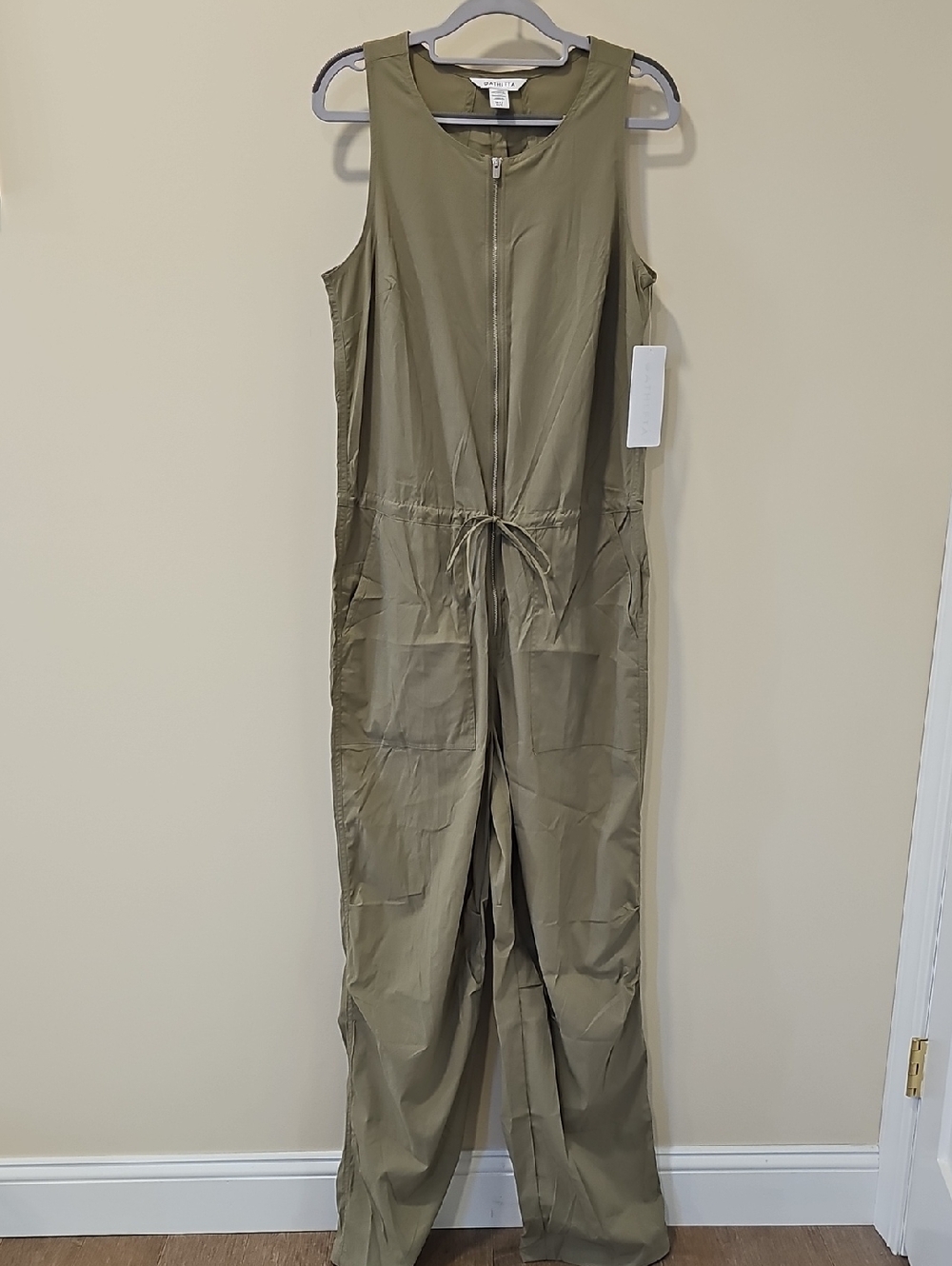 Athleta Flex Jumpsuit; NWT; Size Medium Tall - Picture 4 of 10